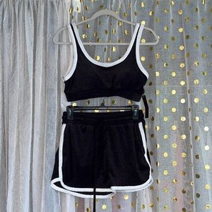 Two piece sports set!